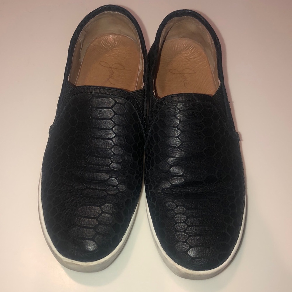 Joie Kidmore Leather Slip Ons (size 36)!